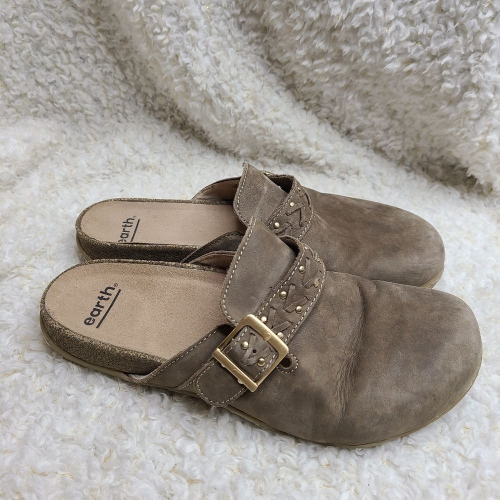 Earth Sand Cayman Leather Slip-on Mules sz 8